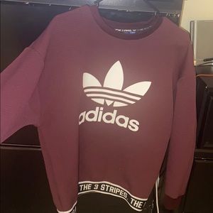 maroon adidas sweatshirt